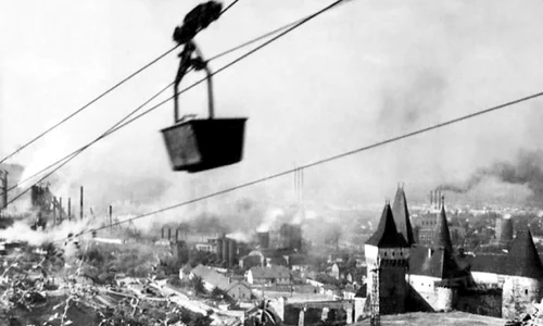 Povestea funicularului de lângă Castelul Corvinilor / FOTO jpeg