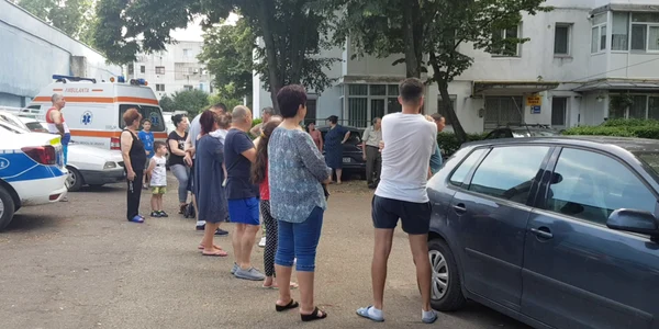 buzaublocevacuatlocatariinfatablocului