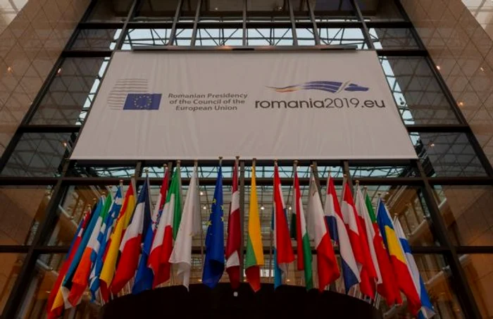 Rezultatele concrete ale Preşedinţiei române a Consiliului UE vor avea 
un impact major asupra vieţii cetăţenilor europeni, a siguranţei 
acestora şi a mediului social-economic din Europa