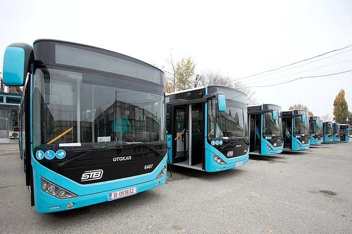 Primele 20 de autobuze sosite sunt parcate la Autobaza Titan