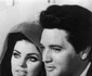 Priscilla şi Elvis Presley, imagine din timpul nunţii, care a avut loc în Las Vegas (1 martie 1967) jpeg