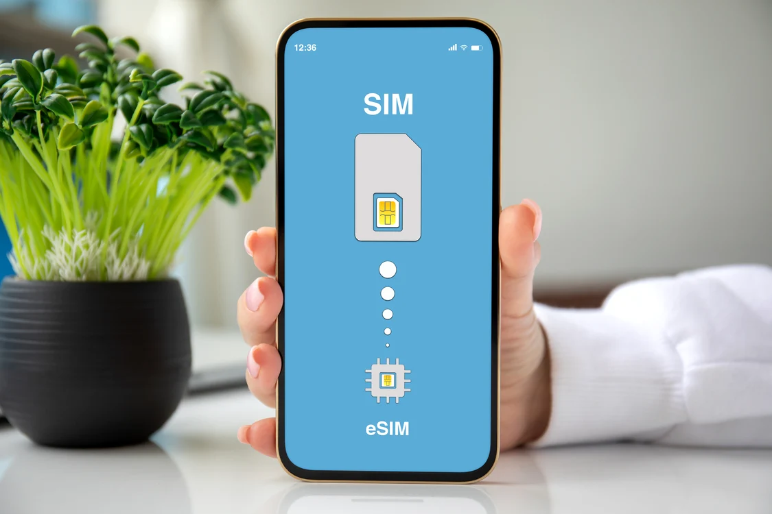 Trecerea de la SIM fizic la eSIM. FOTO Shutterstock