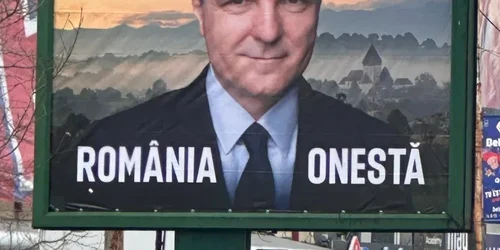 Nicusor Dan panou electoral Foto Lucian Davidescu Facebook jpg