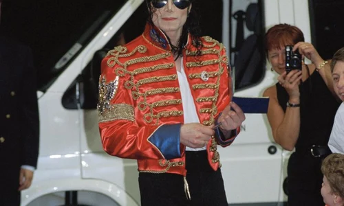 michael jacsok 83899778 10 jpeg