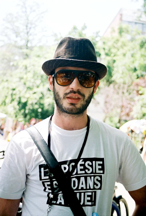 Portret al artistului la internețe jpeg
