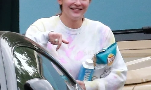 Șoc! Așa arată Kylie Jenner fără machiaj pe față! jpeg