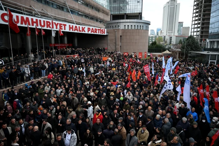 Proteste în toată Turcia după reținerea primarului din Istanbul FOTO EPA-EFE