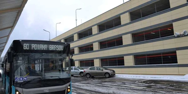 Autobuzele vor circula cu o frecvenţă de cinci minute
