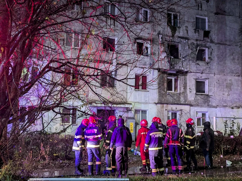 Explozie într-un bloc din Bacău Foto: ISU Bacău 