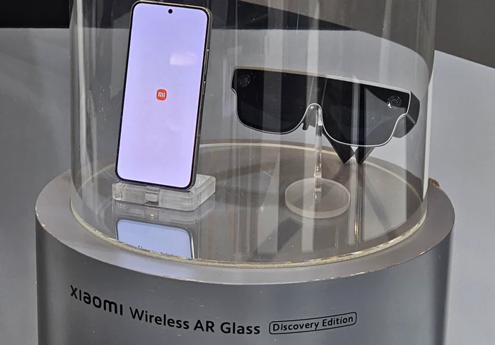 Xiaomi Wireless AR Smart Glass Discovery Edition. FOTO Adrian Pogîngeanu