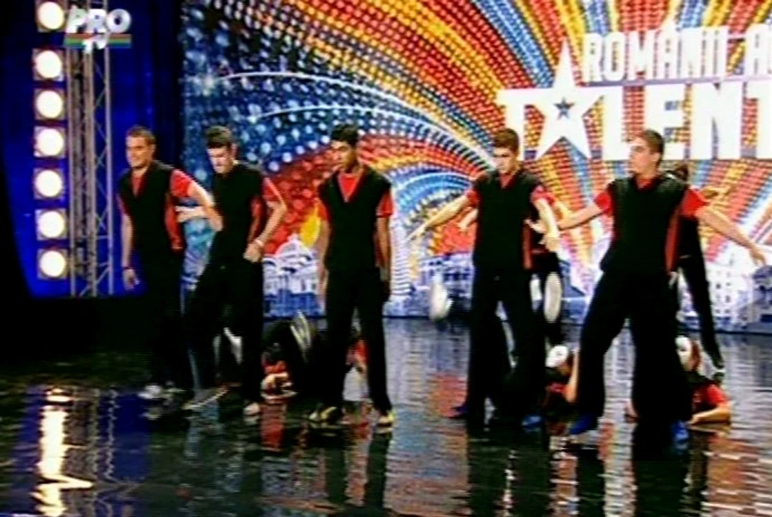 Andra, impresionată până la lacrimi de trupa „No Limit” (Foto: captură video Pro TV)