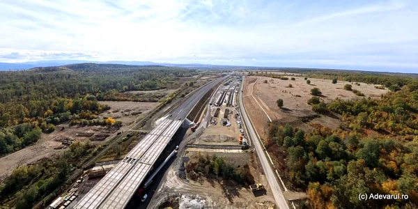 Autostrada Lugoj Deva, zona Margina Holdea  Foto Daniel Guță  ADEVĂRUL (8) jpg
