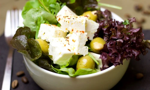 branza in salata jpeg