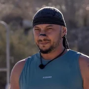 De ce poartă Nick nnd dispozitivul negru pe nas la Power Couple