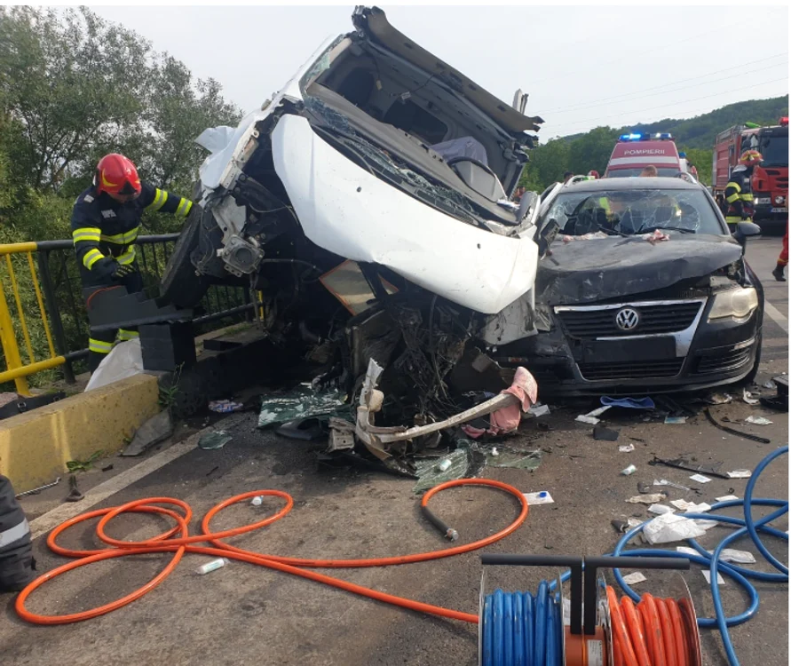 Accidentul mortal s-a petrecut pe DN1 A, în dreptul localităţii Teişani FOTO ISU Prahova