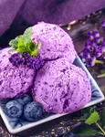 Inghetata de afine si esenta de lavanda  Sursa foto shutterstock 1740357302 jpg