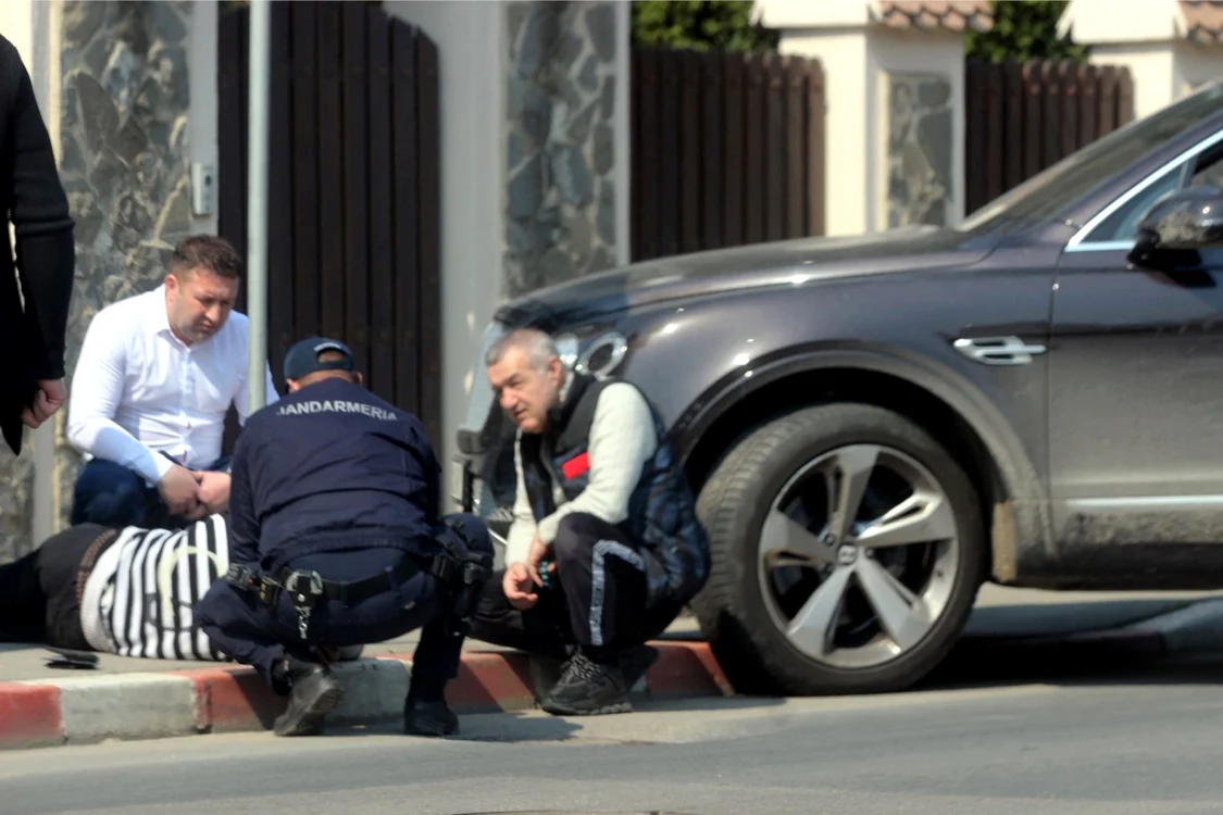 Gigi Becali a chemat imediat Salvarea, după ce a văzut un bărbat leșinat pe stradăFoto: BLITZ