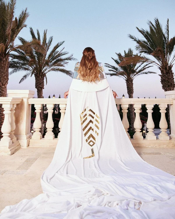 Najwa Karam a ajuns în Cartea Recordurilor cu accesoriul său vestimentar (Foto: Instagram)