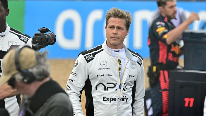 Brad Pitt într-o scernă din nou său film despre Formula 1. Foto: Sky News