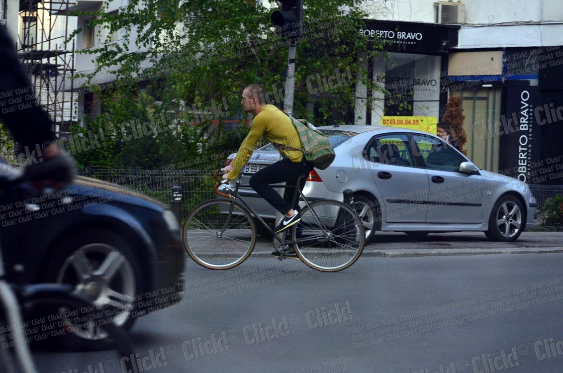 Vladimir a traversat neregulamentar Calea Victoriei,