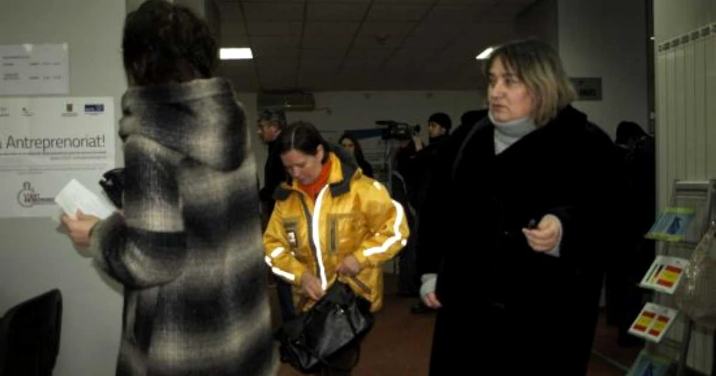 Aproape 10.000 de hunedoreni se află în căutarea unui loc de muncă