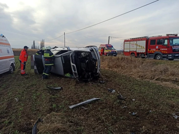 Accdentul s-a petrecut în localitatea Timişeşti FOTO ISU Neamţ