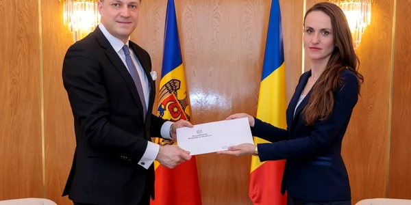 Oana Țoiu Mihai Mâțu FOTO Facebook com Ambasada Republicii Moldova in Romania jpg