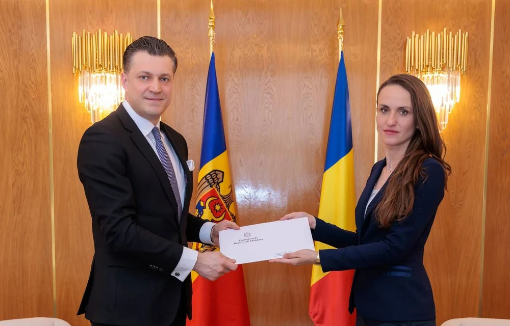 Noul ambasador al Republicii Moldova în România, primit de șefa diplomației Oana Țoiu. A primit scrisorile de acreditare