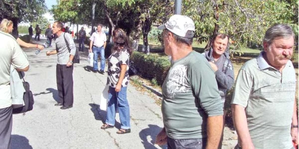 Muncitorii de la Oltchim nu văd cu ochi buni privatizarea combinatului  