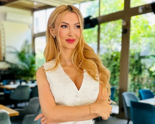 andreea balan jpg