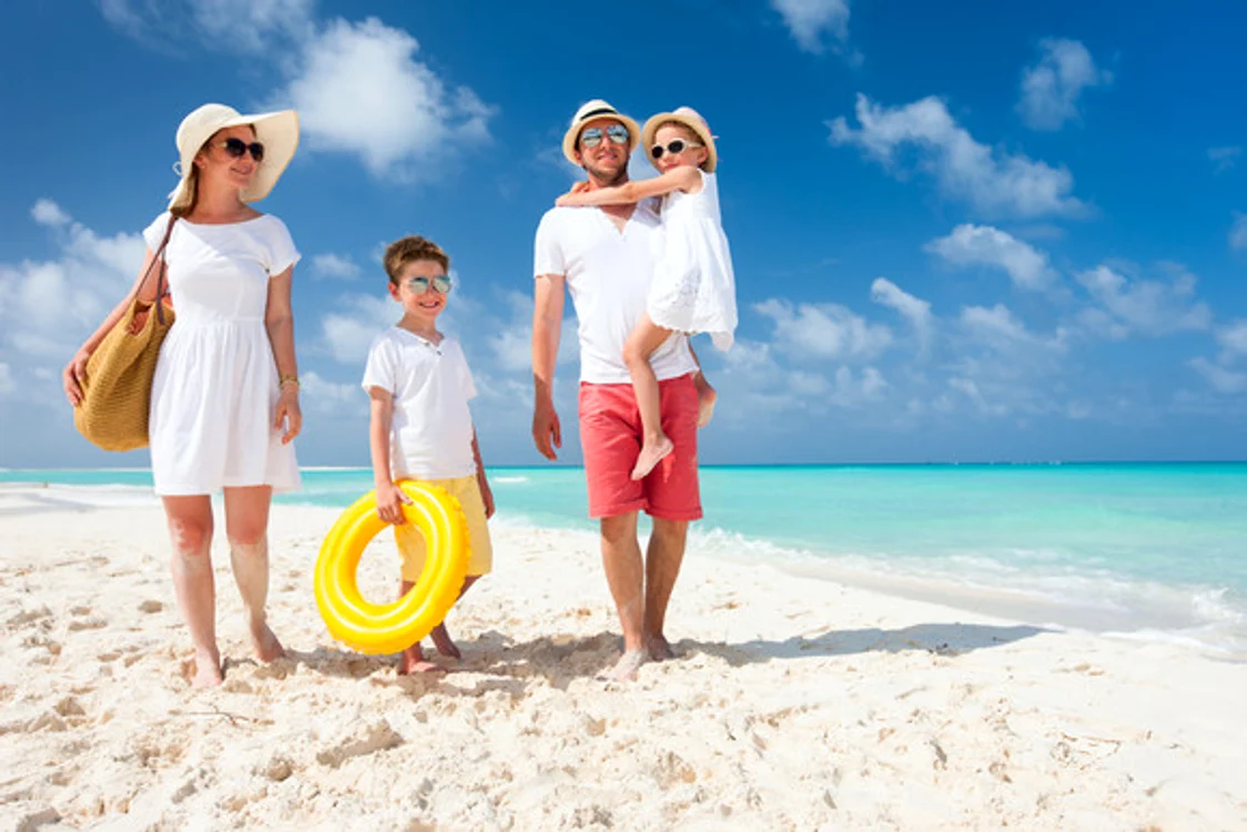 
    Familiile de români au preferat să-și cumpere vacanțe în Antalya, pe litoralul turcesc  