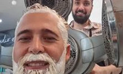 dinu maxer vopsit alb 2 jpeg