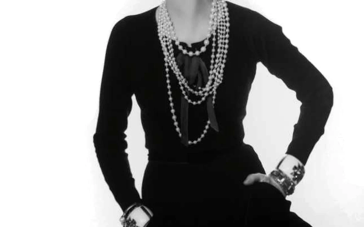 coco chanel palarii foto via pixgood.com/