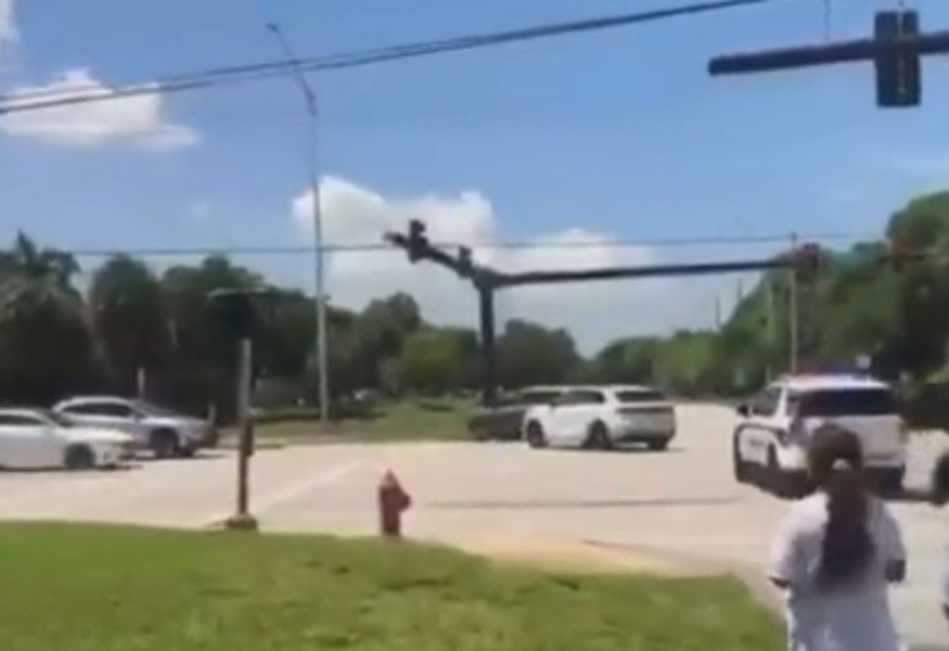 Lionel Messi, aproape de un accident rutier în Florida. Argentinianul a trecut pe roșu VIDEO