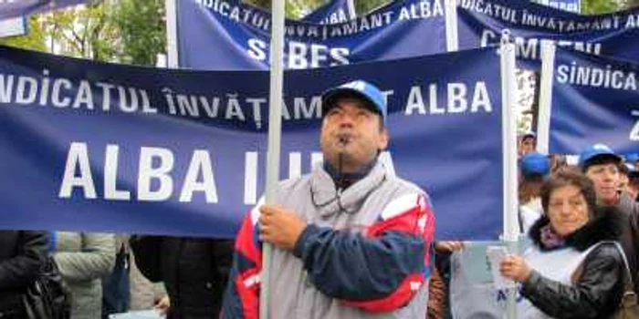 Profesorii din Cugir au participat la mitingurile de protest de la Alba Iulia