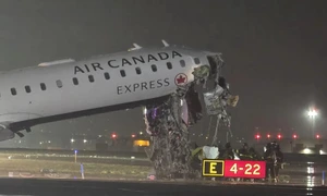 accident pe un aeroport din new york foto x @BreakingXAlerts jfif