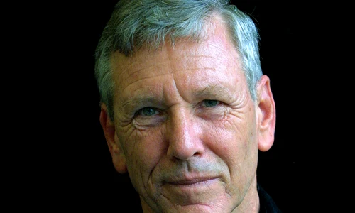 „Cred că un om curios este un om mai bun”   interviu cu Amos OZ jpeg