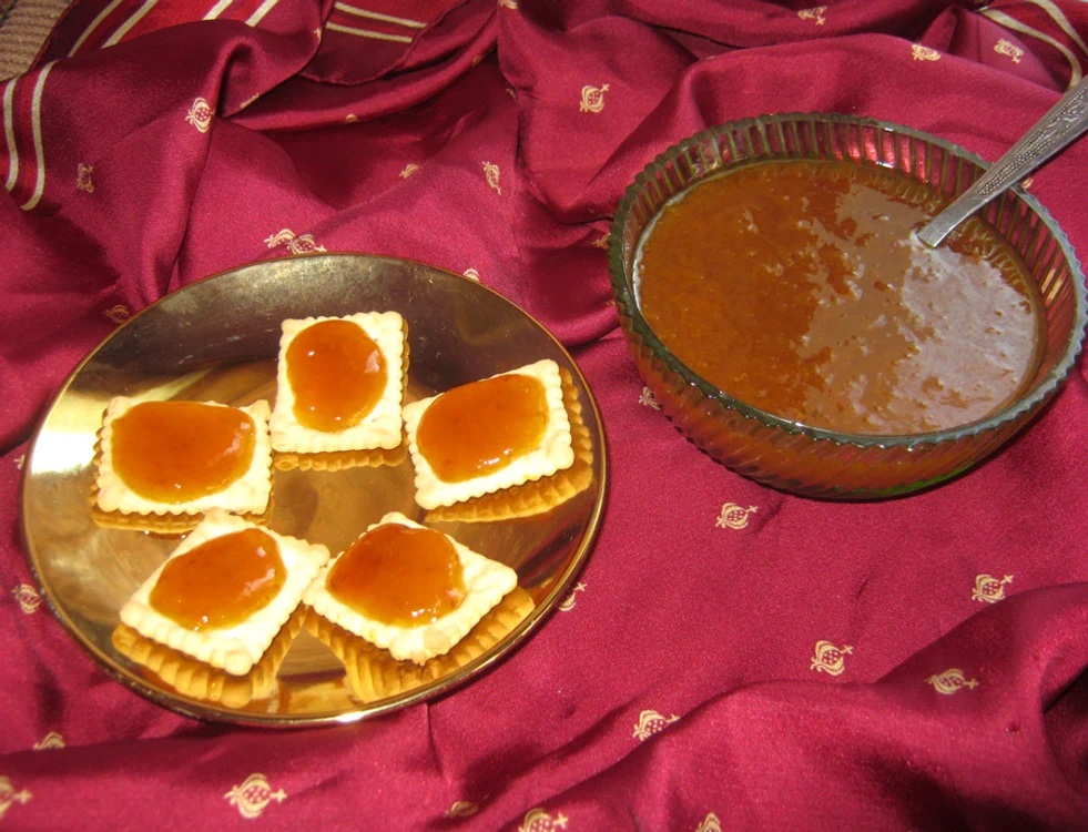 
    Dulceaţă de piersici  