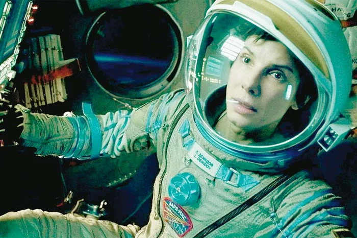 Scenă din filmul Gravity regizat de Alfonso Cuaron (fotografii: guliver/splashnews/reuters)