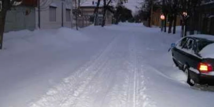 De sâmbătă de la ora 20.00 până duminică la ora 10.00 va ninge din nou, foto: Dorin Udrea