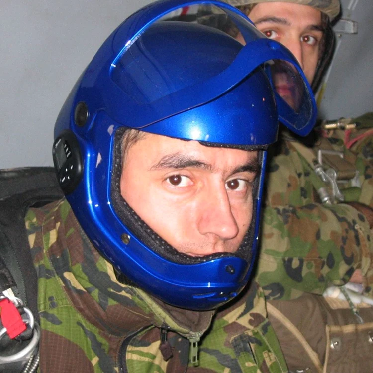 Cristinel Jianu era militar şi paraşutist de încercare