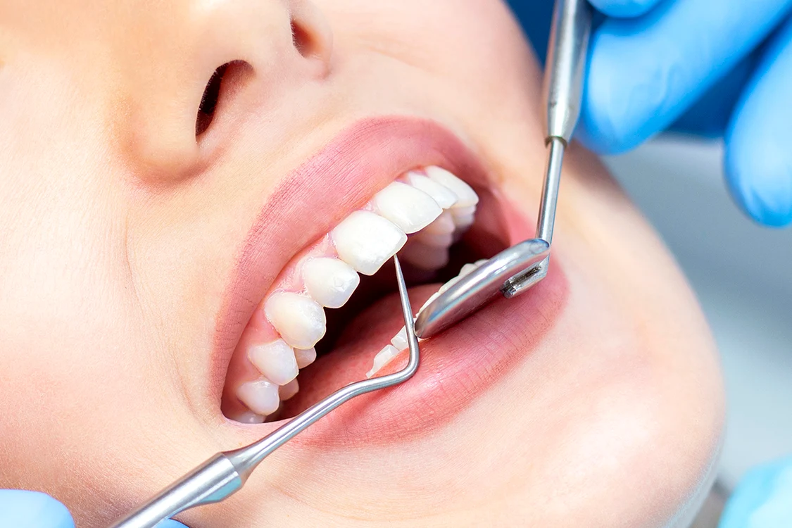 implant dentar omniadental jpg