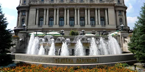 Cercul Militar National si Fantana Serindar, Bucuresti jpg