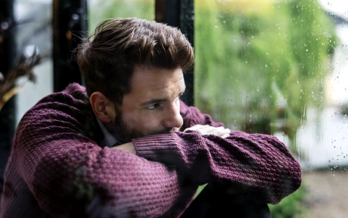 Ce este depresia de sărbători și cum o poți gestiona