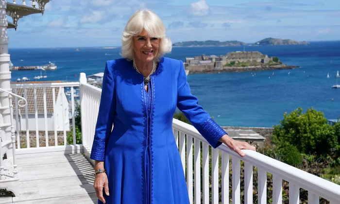 Regele Charles si Regina Camilla in Guernsey   Casa Regala (1) jpg