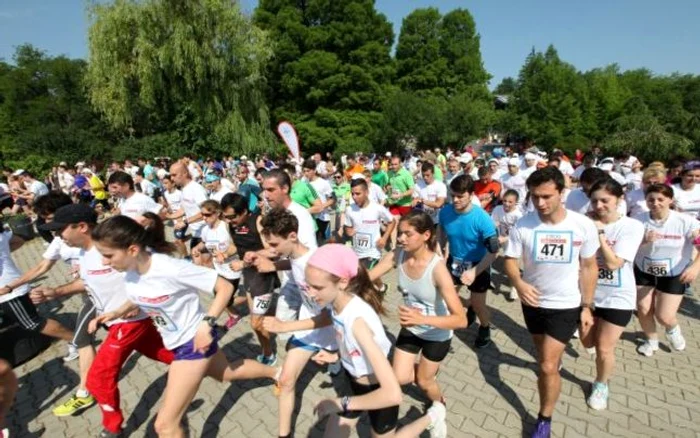 
    Evitați centrul Capitalei, sâmbătă 6 aprilie și duminică 7 aprilie. Sunt organizate mai multe curse de alergare și evenimentul numit Crosul FamiliilorFOTO: Click!  