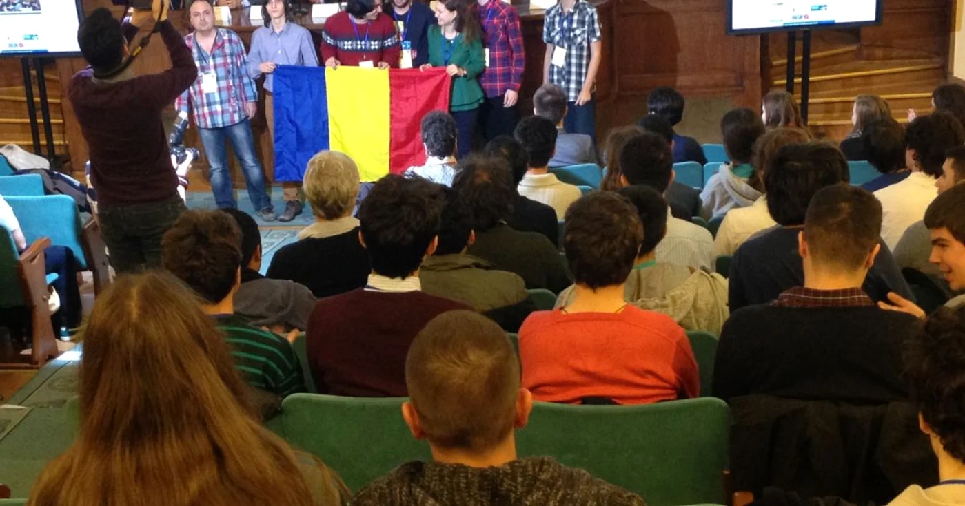 Românii au obţinut argint şi bronz la concursul internaţional de matematică, cu grad ridicat de dificultate FOTO Adevărul