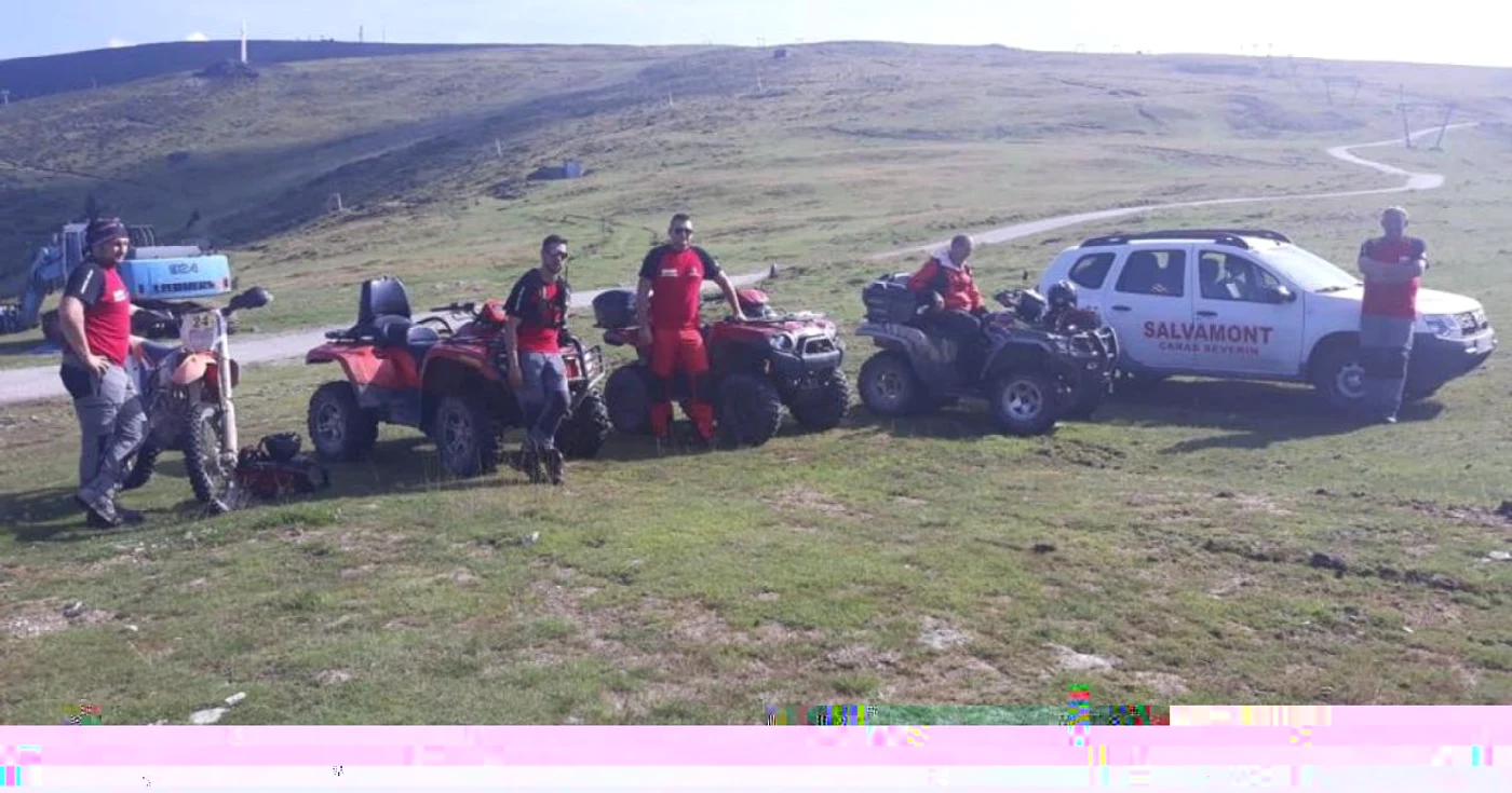 FOTO. Echipele de căutare nu au reuşit să-l găsească pe bărbatul dispărut FOTO/Salvamont Muntele Mic