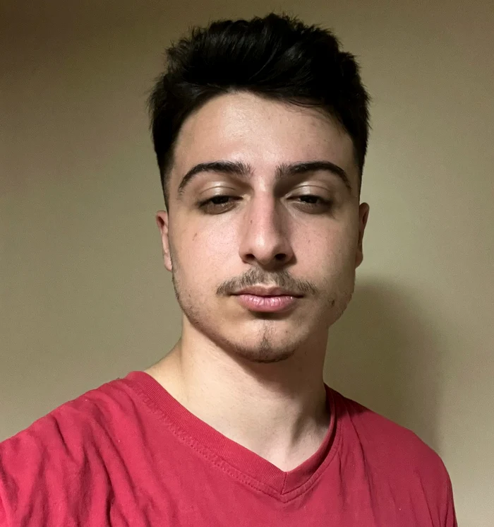 Robert a plecat cu familia în Canada când avea 9 luni FOTO arhiva personală