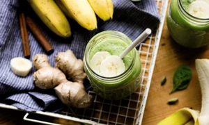 Smoothie cu banana si ghimbir imunitate jpeg